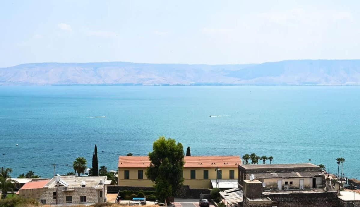 L.T.D- My View. 2 Bedroom Apartment By The Lake. Tiberias Kültér fotó